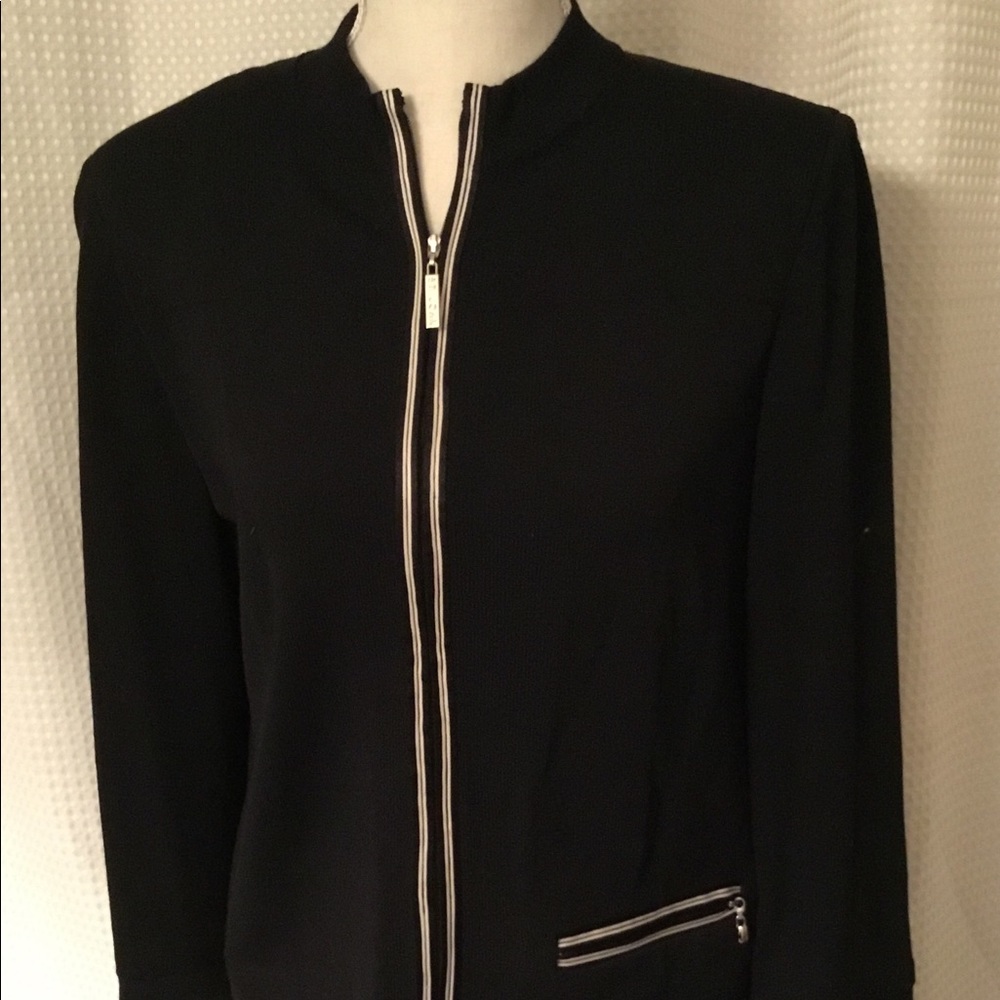 🖤St John Knit Black Pinstriped P/S Track Suit🖤